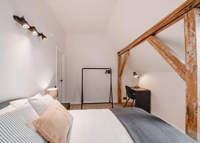 Big Design - Sleeps 12 - Location Dzīvoklis