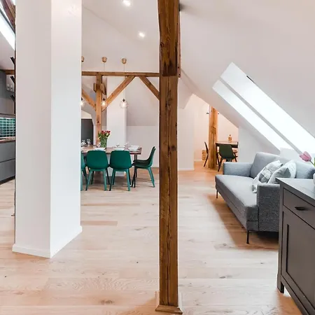 Διαμέρισμα Big Design - Sleeps 12 - Location
