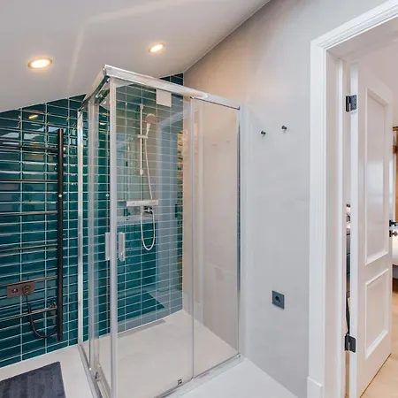 Διαμέρισμα Big Design - Sleeps 12 - Location
