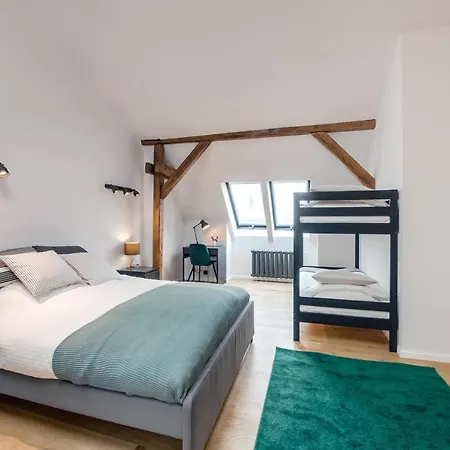 아파트 Big Design - Sleeps 12 - Location 리가