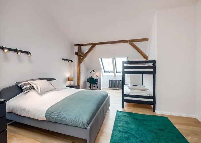 Apartment Big Design - Sleeps 12 - Location Riga