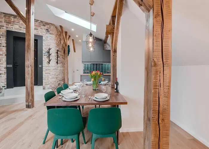 Apartment Big Design - Sleeps 12 - Location Riga