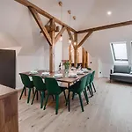 Appartamento Big Design - Sleeps 12 - Location *