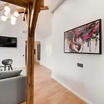 Appartamento Big Design - Sleeps 12 - Location