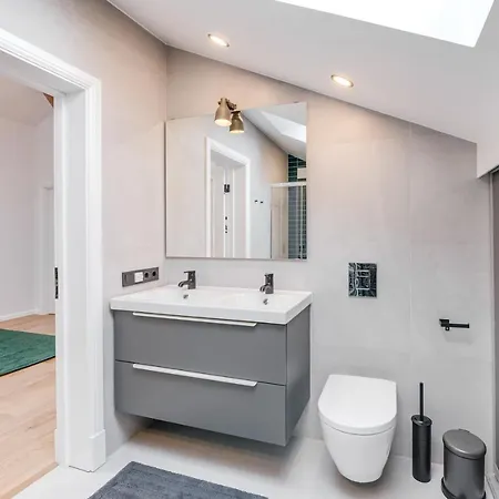 Big Design - Sleeps 12 - Location 公寓 里加
